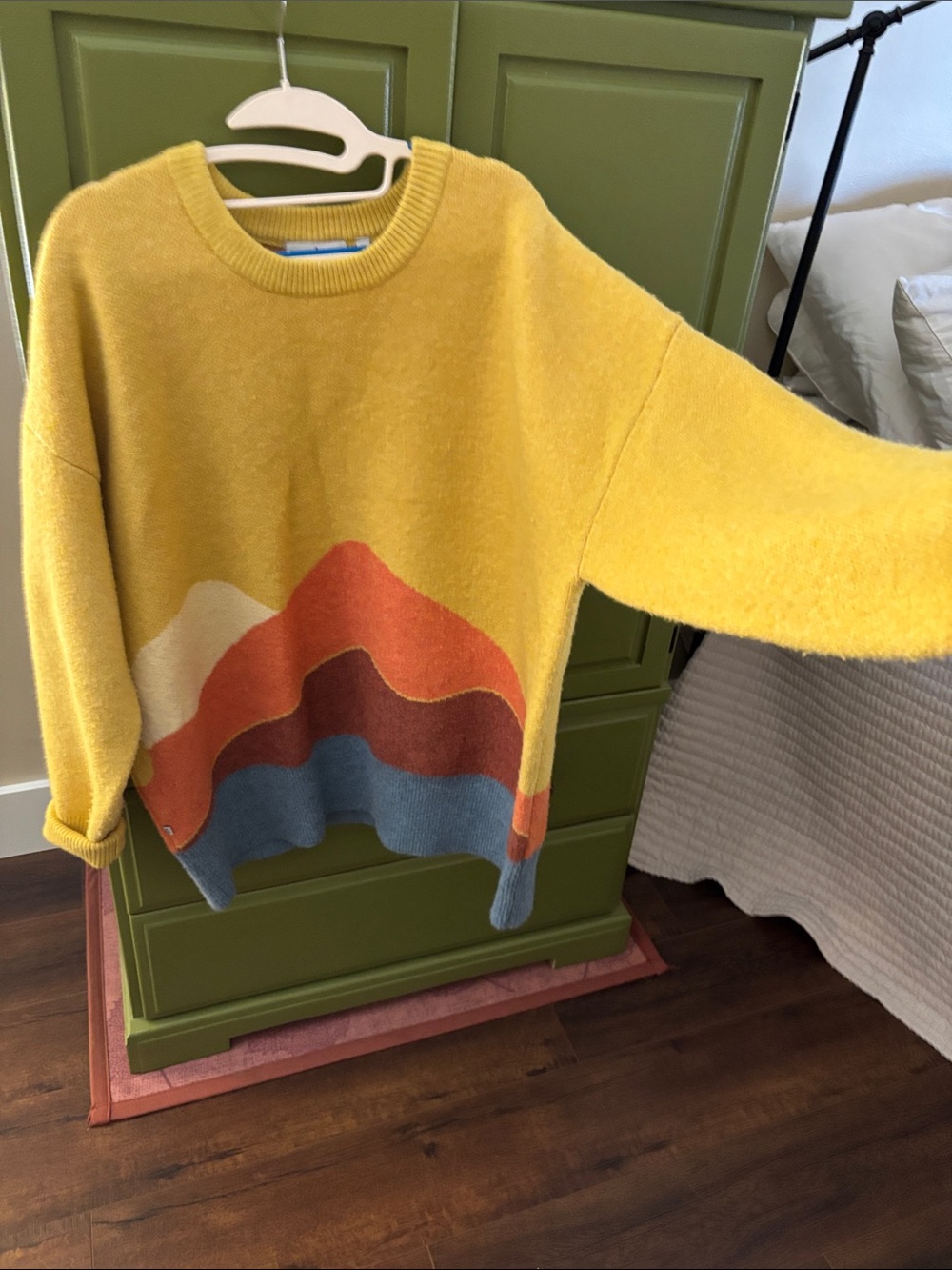 Women’s Oversized Mustard Mountain Horizon -Pattern Crewneck Wool Sweater - Picture 2 of 4